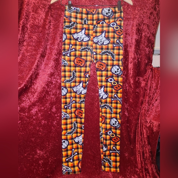 No Boundaries Halloween Boo Flannel Soft Leggings - Picture 1 of 4